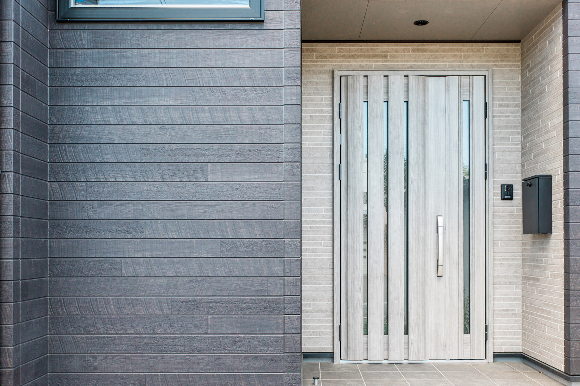 玄関・窓の断熱工事